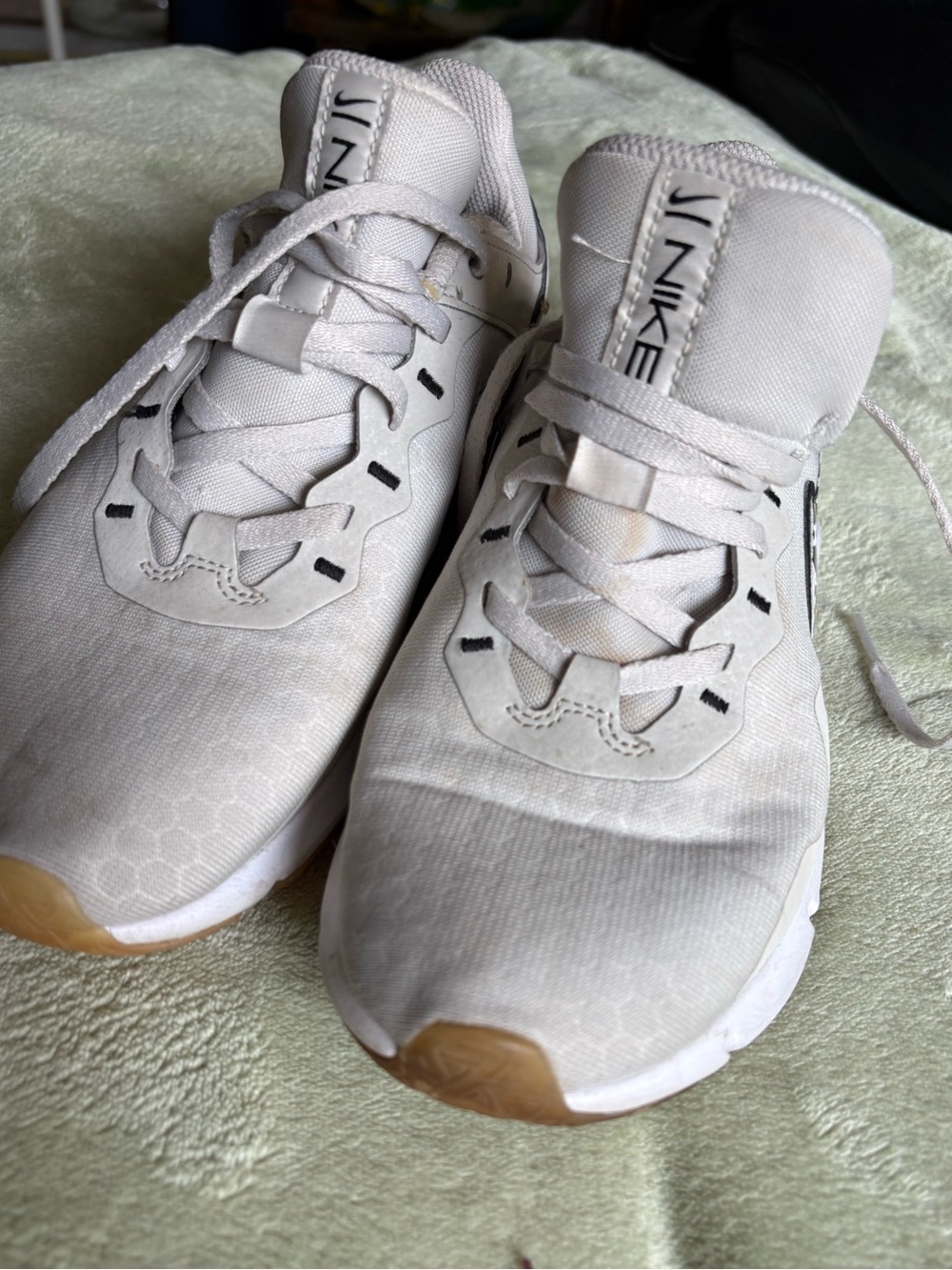 Nike Pale gray Lace-Up Running Sneakers